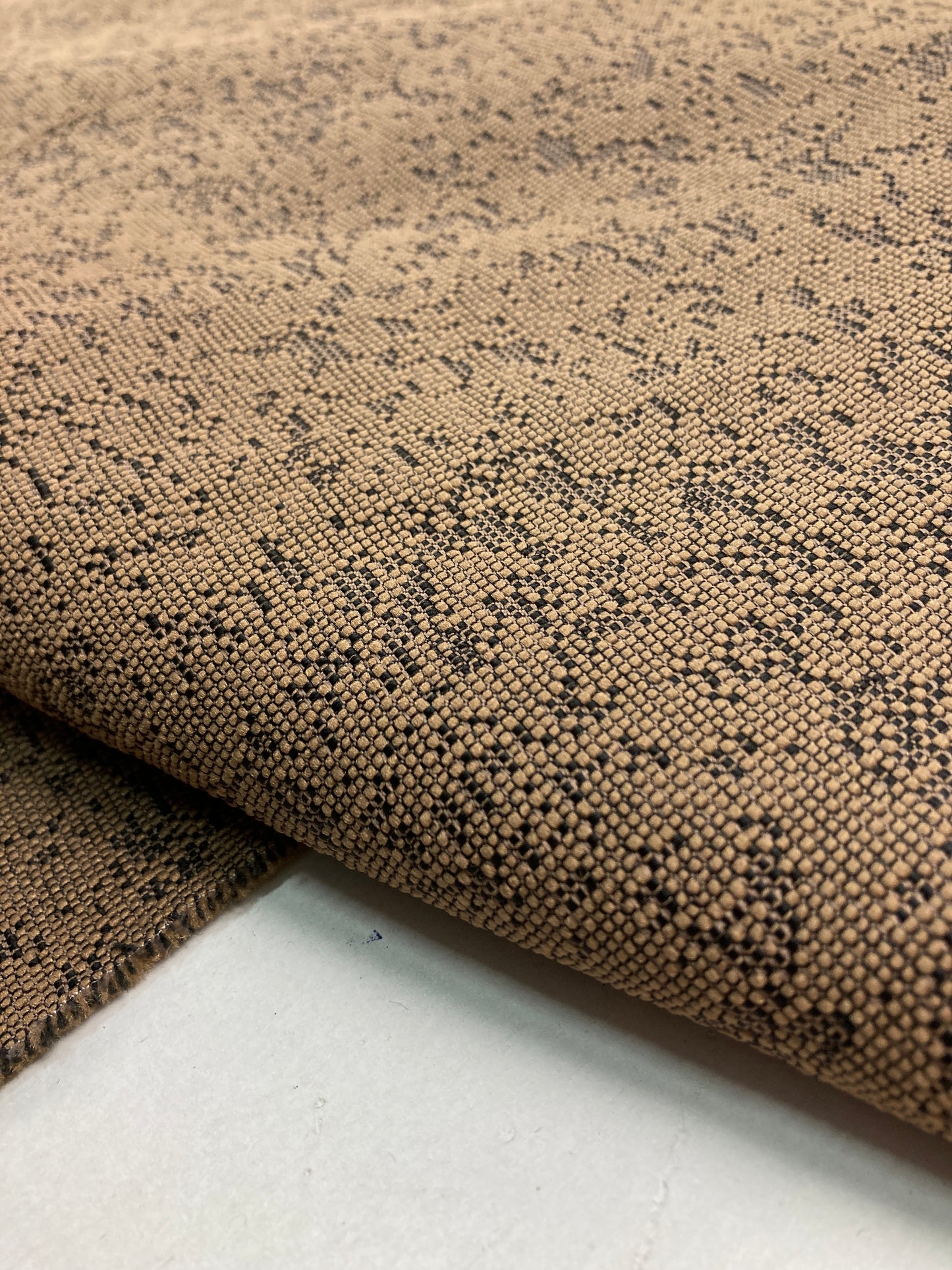 JAB Anstoetz Fabric – Grano: Elegantie en Duurzaamheid in één