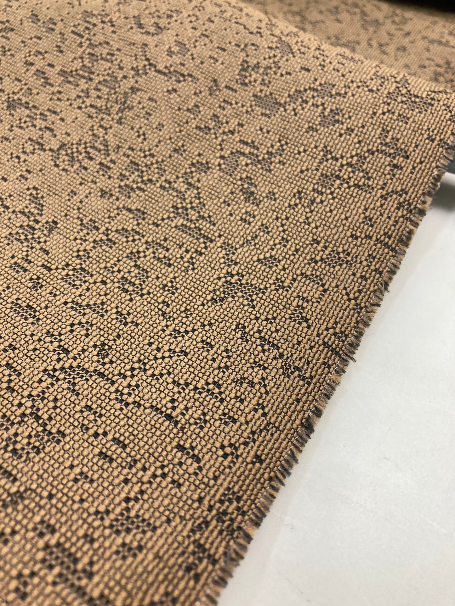 JAB Anstoetz Fabric – Grano: Elegantie en Duurzaamheid in één