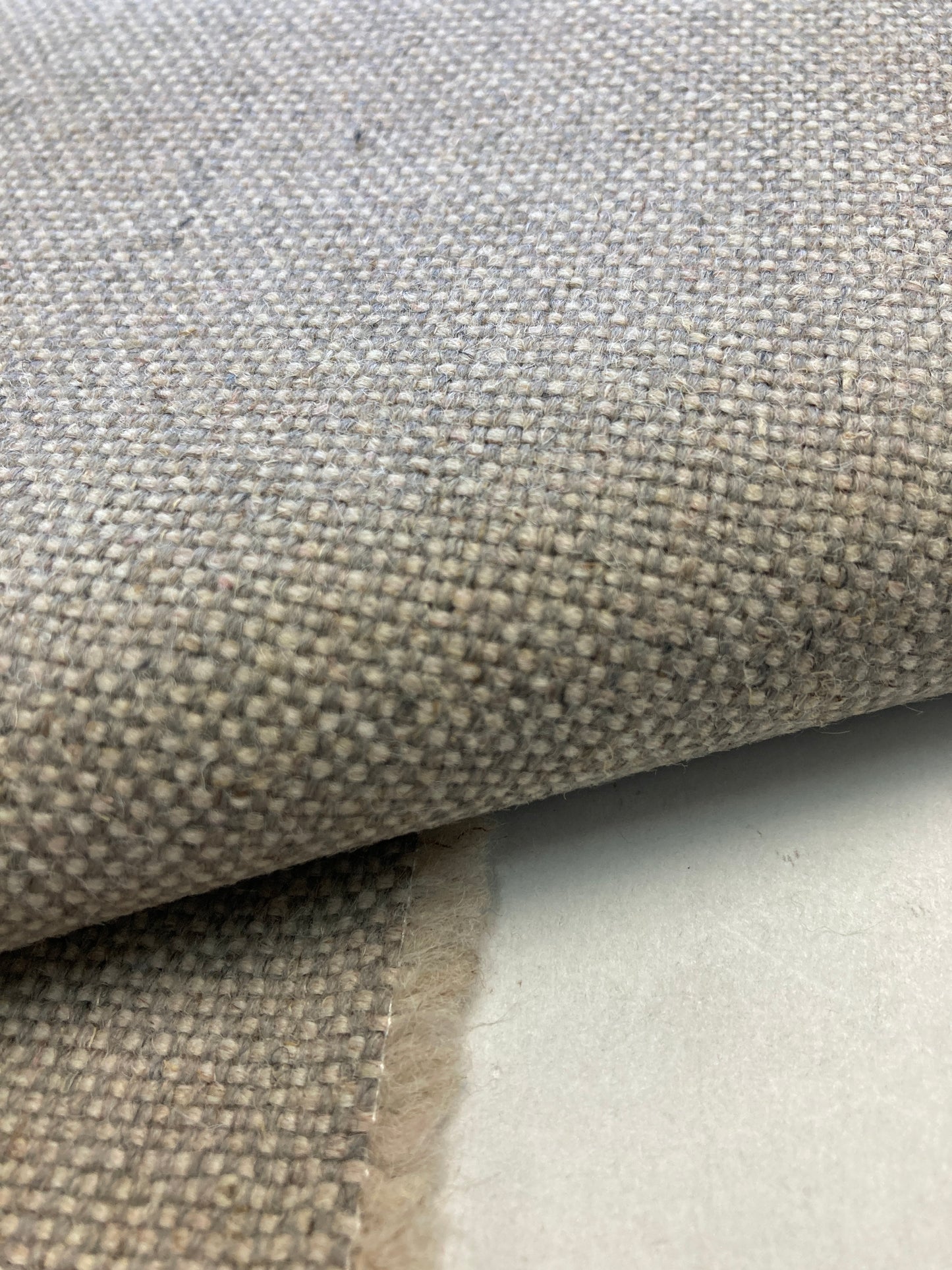 Camira Main Line Flax – Ecologische meubelstof van wol en linnen.