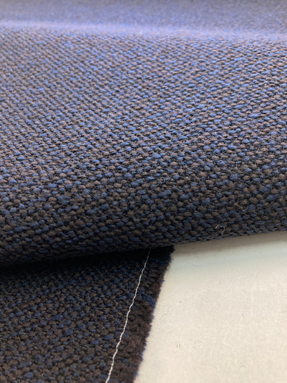 Kvadrat Vidar 4-stof – Diepe textuur en intense kleuren voor verfijnde interieurs. 